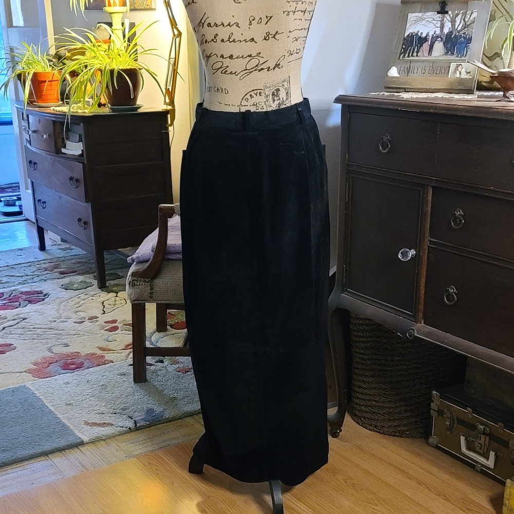 Leather Suede black skirt button front - Picture 5 of 10